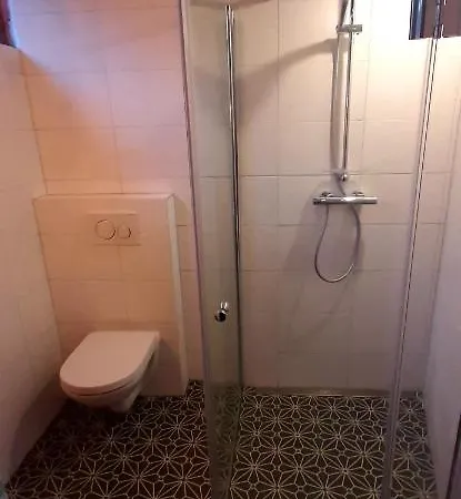 Lodge Woeste Hoogte - *